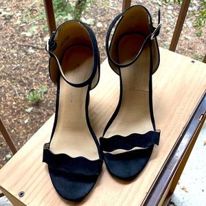 Chinese Laundry Black Wedge Heels